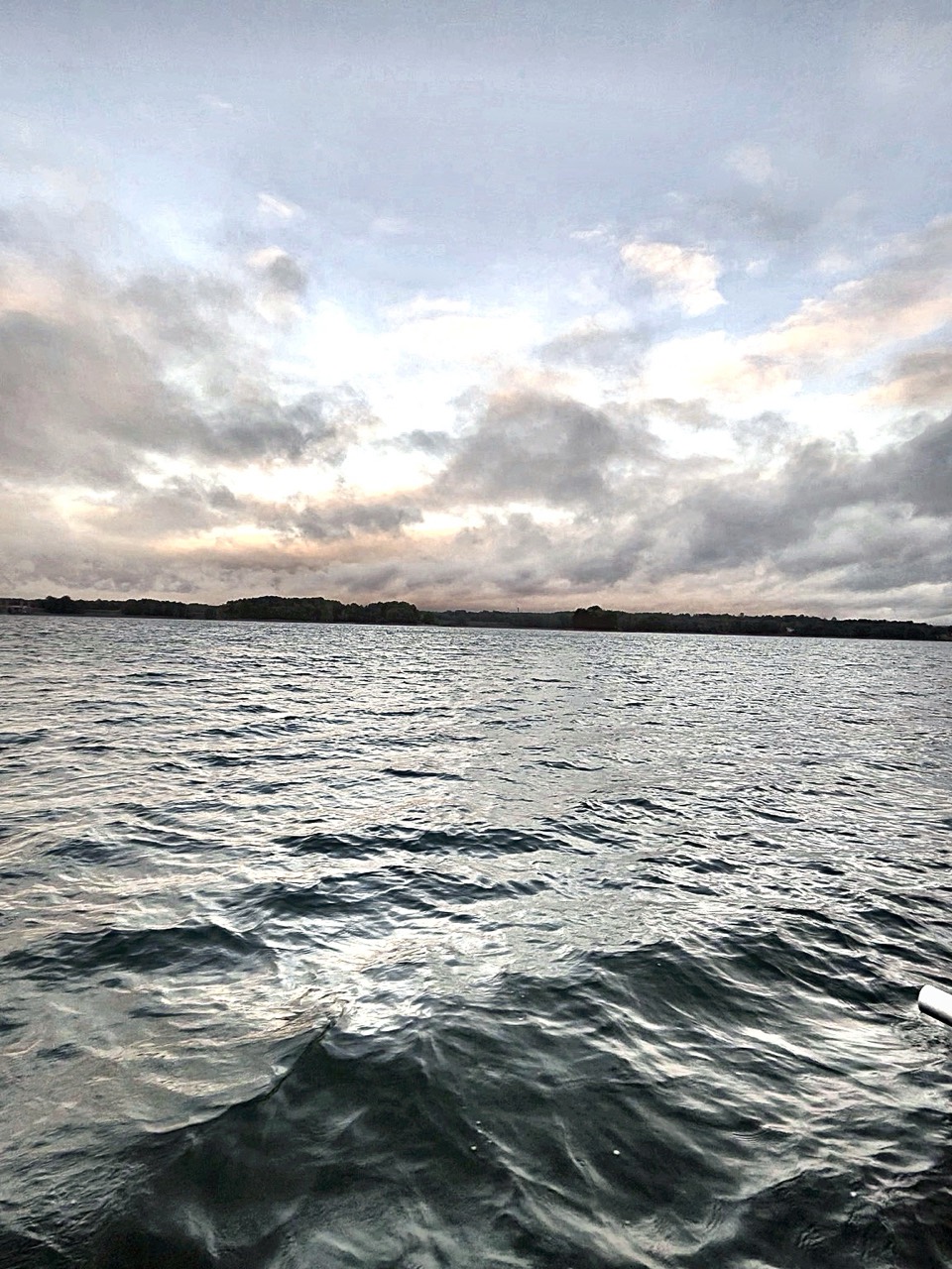Lake Lanier Striper Fishing Report – October 11, 2026 Cloudy and windy October conditions on Lake Lanier