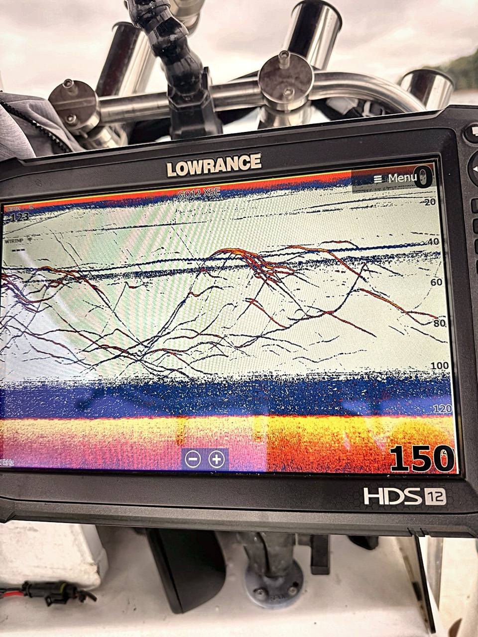 Lake Lanier Striper Fishing Report – October 11, 2026 Mega school of striped bass displayed on Lake Lanier sonar